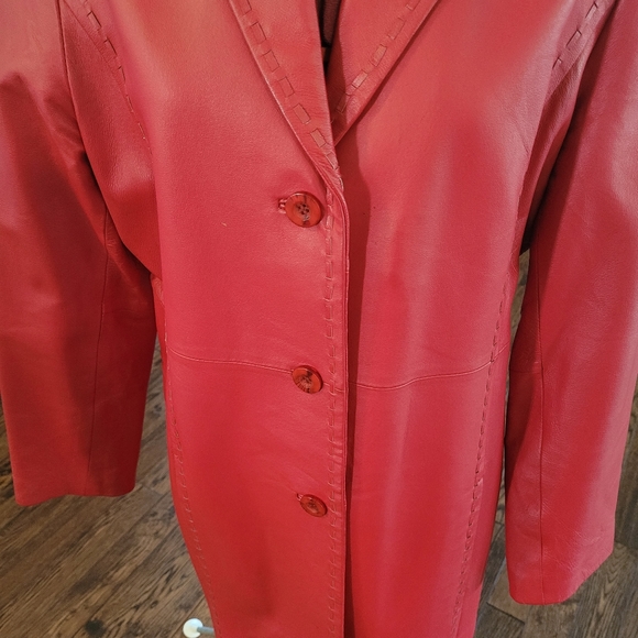 Gorgeous red leather jacket in medium, excellent condition - Picture 8 of 9